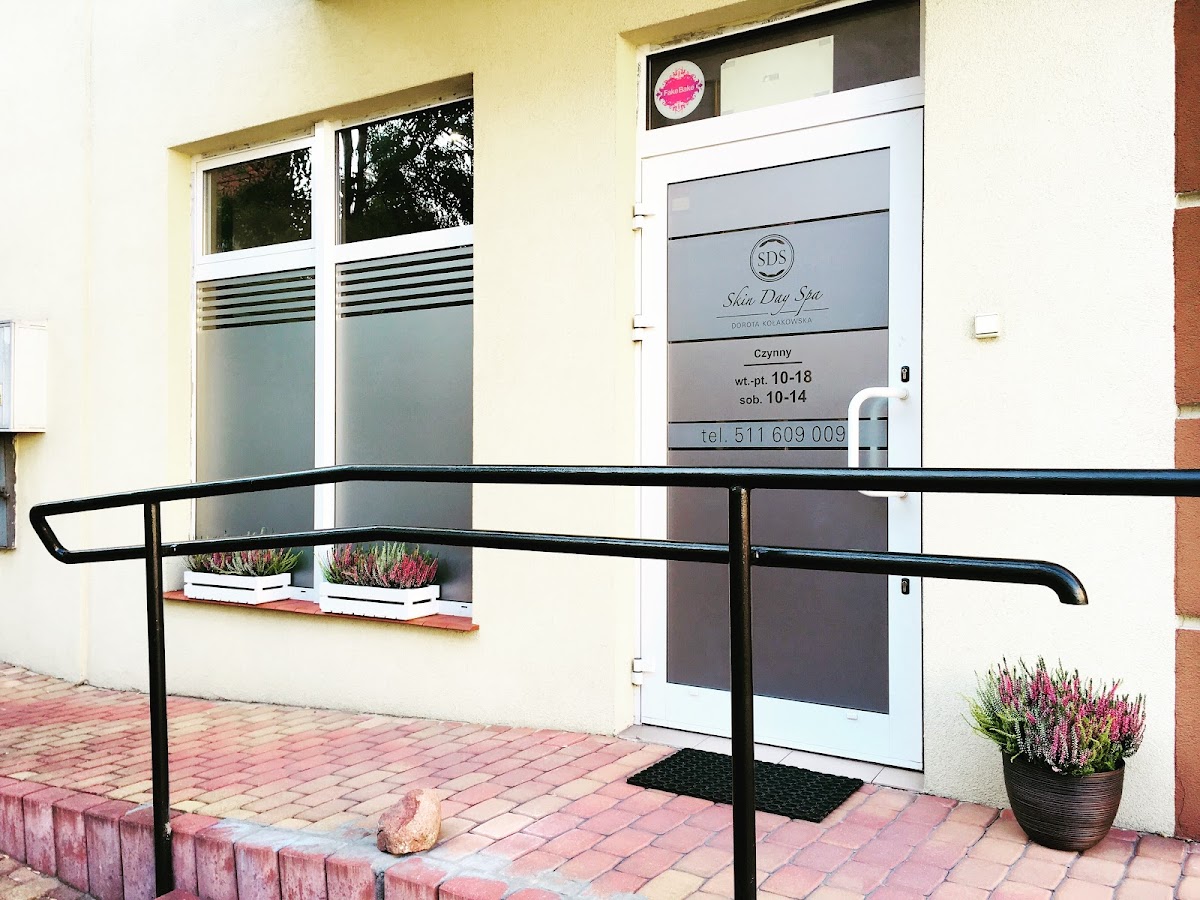 Wejście do gabinetu Skin Day Spa